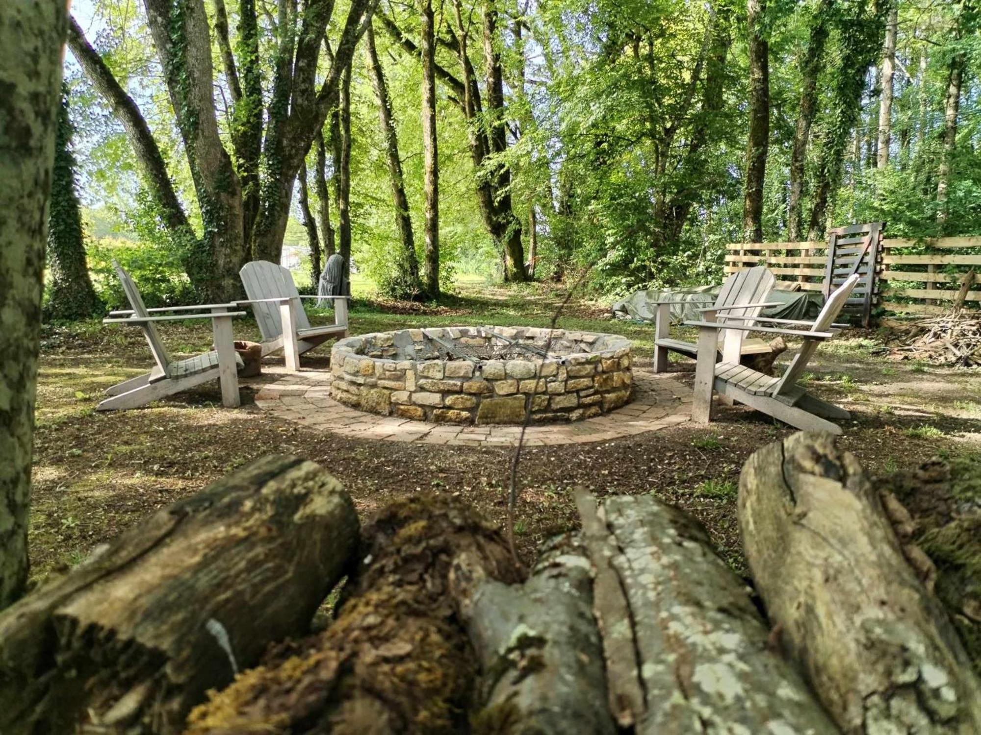 La Lande Seche Hotell Lainsecq Exteriör bild